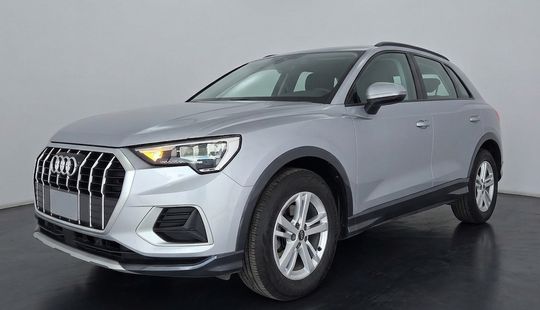 Audi • Q3