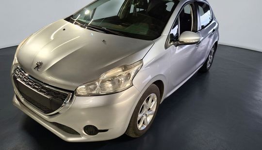 Peugeot • 208