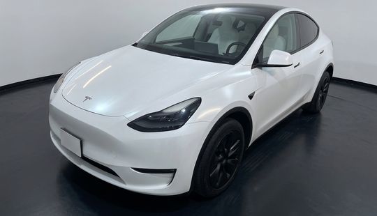 Tesla • Model Y