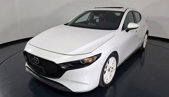 Mazda • Mazda 3