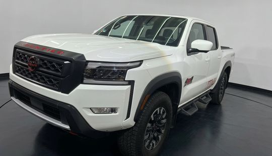 Nissan • Frontier
