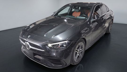 Mercedes Benz • Clase C