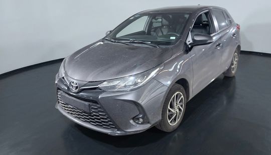 Toyota • Yaris