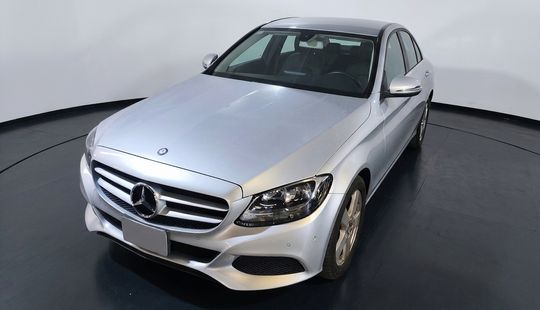 Mercedes Benz • Clase C