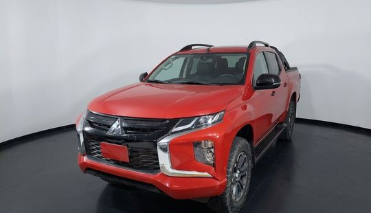 Mitsubishi • L200