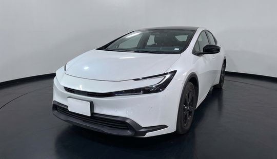 Toyota • Prius