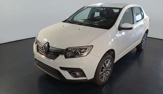 Renault • Logan
