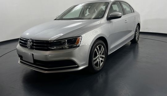 Volkswagen • Jetta