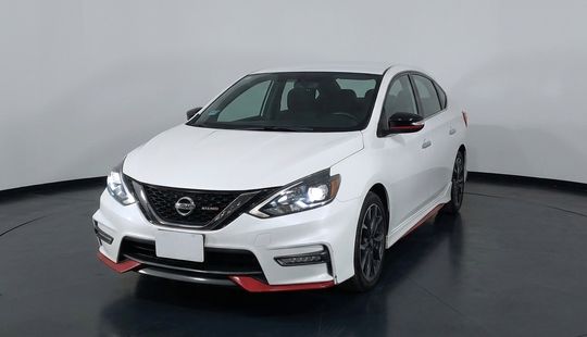 Nissan • Sentra