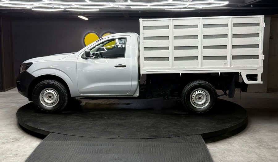 Nissan Np300 2.5 ESTACAS TM DH PAQ. SEG. 6VEL Pickup 2018