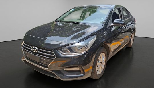 Hyundai • Accent