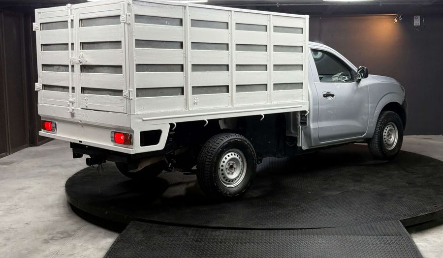 Nissan Np300 2.5 ESTACAS TM DH PAQ. SEG. 6VEL Pickup 2018