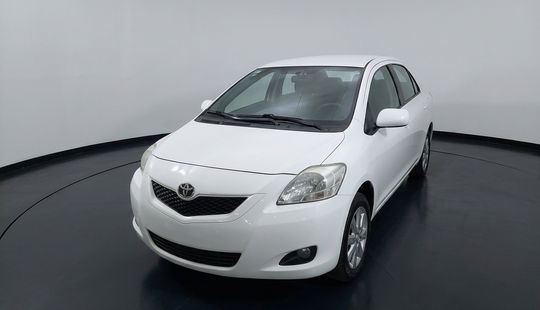 Toyota • Yaris