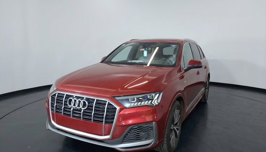 Audi • Q7