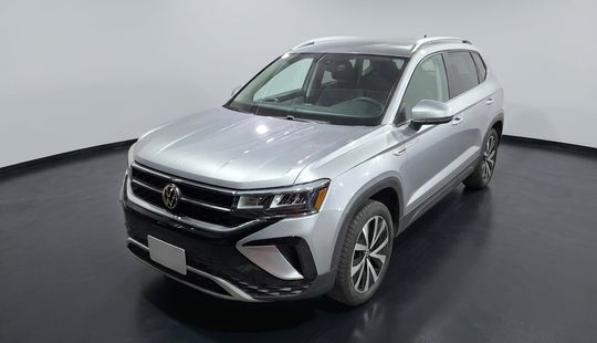 Volkswagen • Taos