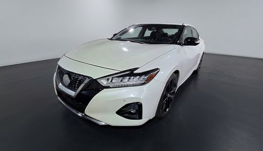 Nissan • Maxima