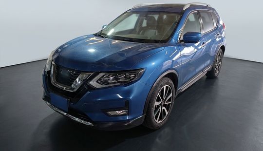 Nissan • X-Trail