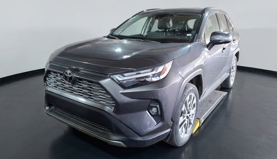 Toyota • RAV4