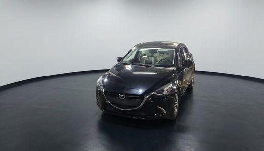 2018 • 107,529 km • Automático
