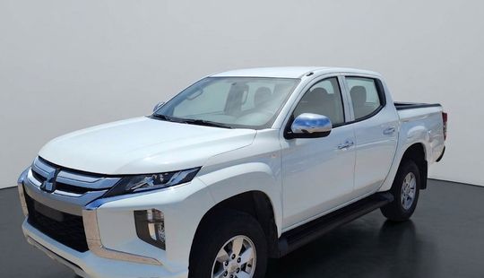 Mitsubishi • L200