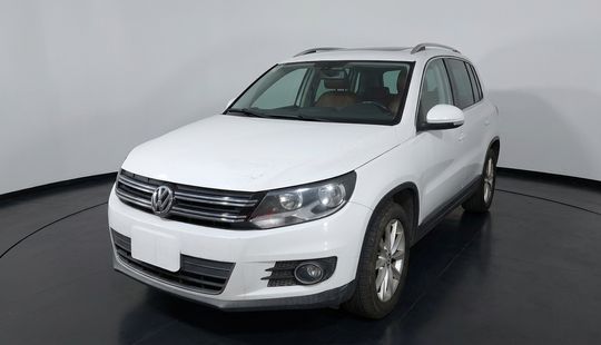 Volkswagen • Tiguan