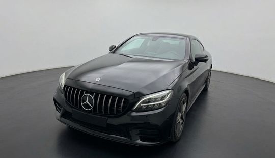 Mercedes Benz • Clase C
