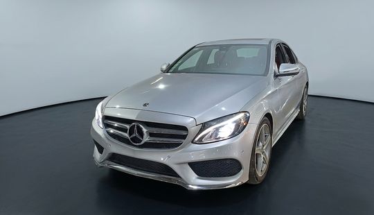 Mercedes Benz • Clase C