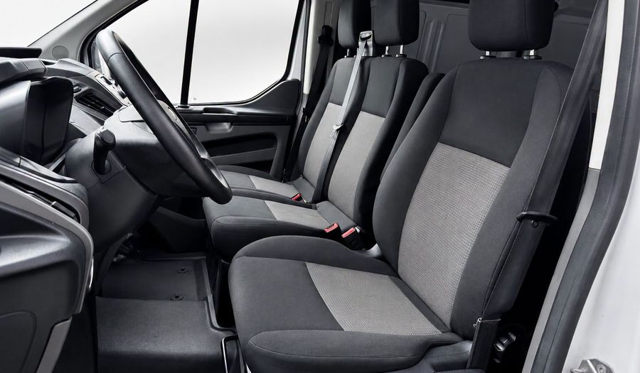 Ford Transit 2.2 DIESEL VAN CORTA AA Van 2022