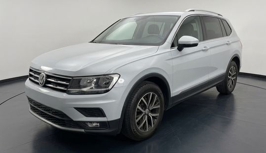 Volkswagen • Tiguan