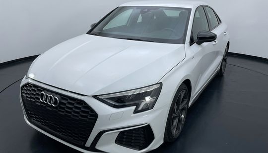 2023 • 45,096 km • Automático