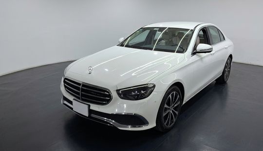 Mercedes Benz • Clase E