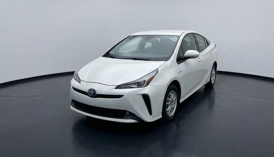 Toyota • Prius