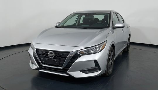 Nissan • Sentra