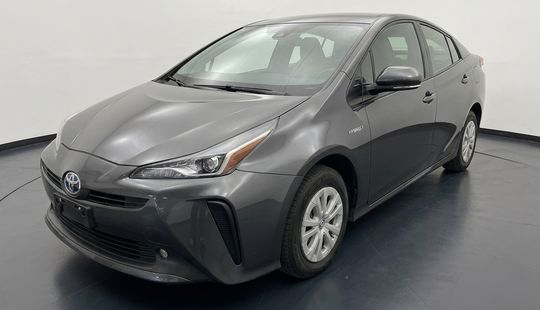 Toyota • Prius