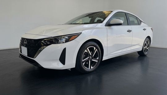 Nissan • Sentra