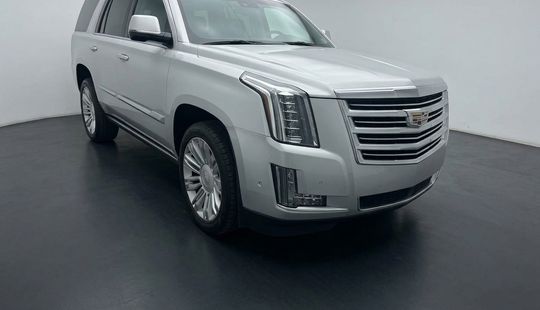 Cadillac • Escalade