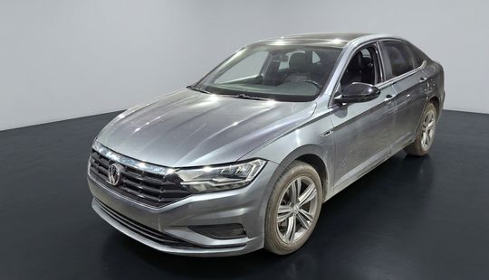 Volkswagen • Jetta