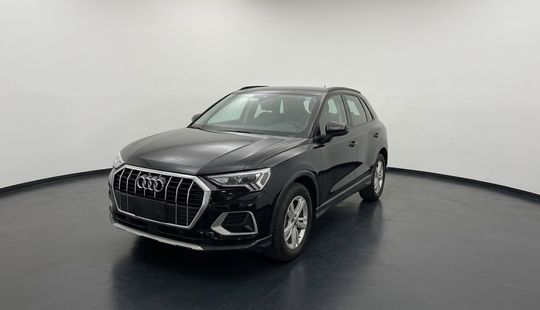 Audi • Q3