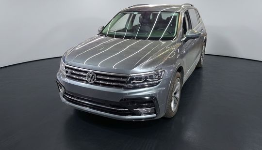 Volkswagen • Tiguan