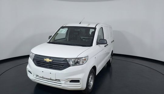 2023 • 61,200 km • Manual