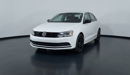 Volkswagen • Jetta