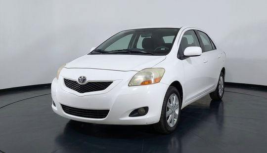Toyota • Yaris