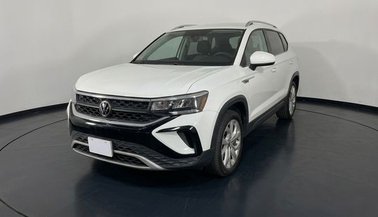 Volkswagen • Taos