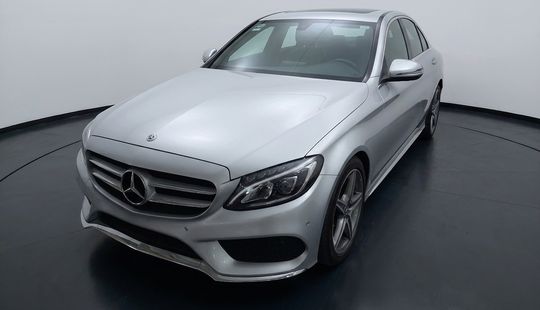 Mercedes Benz • Clase C