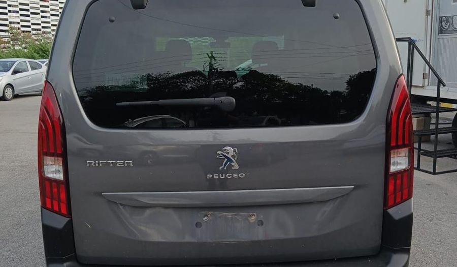 Peugeot Rifter 1.2 PURETECH ALLURE PACK AUTO Minivan 2024