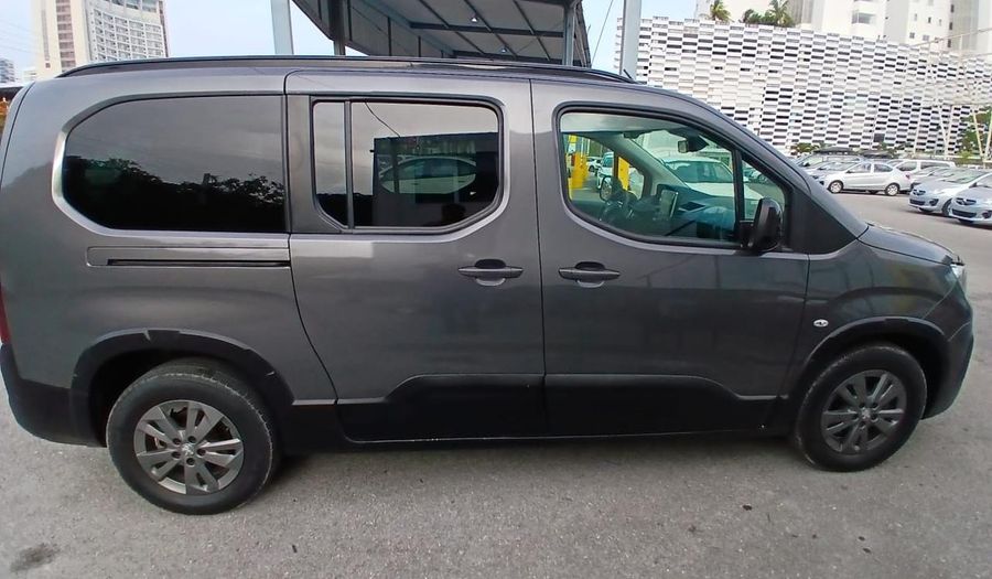 Peugeot Rifter 1.2 PURETECH ALLURE PACK AUTO Minivan 2024