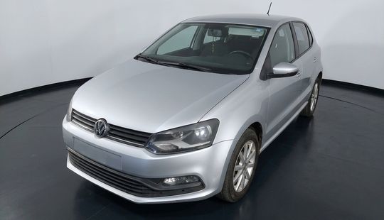 Volkswagen • Polo
