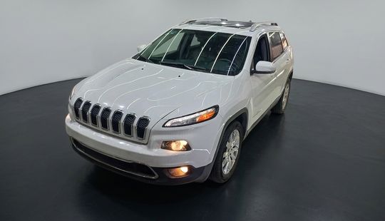 2017 • 77,914 km • Automático