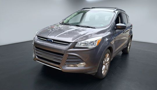 Ford • Escape