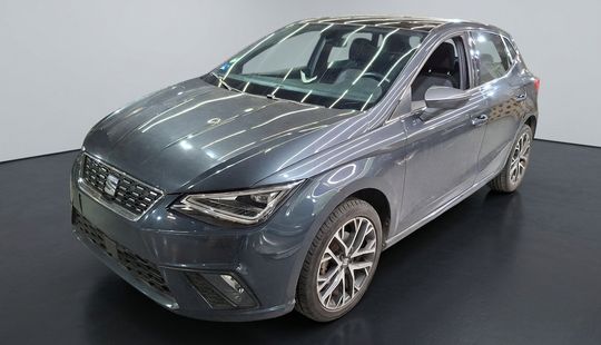 2022 • 59,678 km • Manual